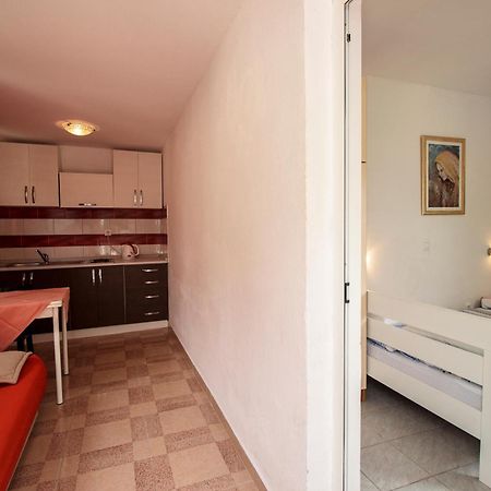Mrkonjic Branko & Marija Apartmani Omis Luaran gambar