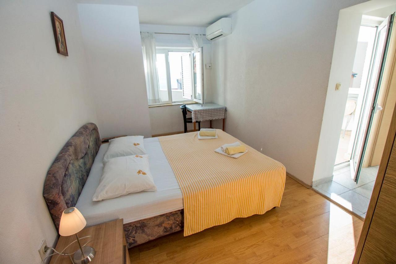 Mrkonjic Branko & Marija Apartmani Omis Luaran gambar