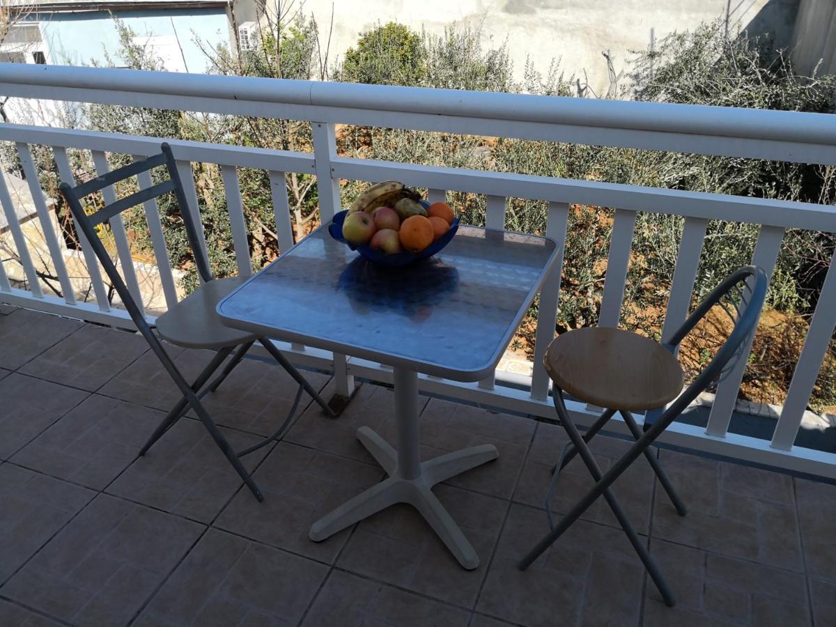 Mrkonjic Branko & Marija Apartmani Omis Luaran gambar